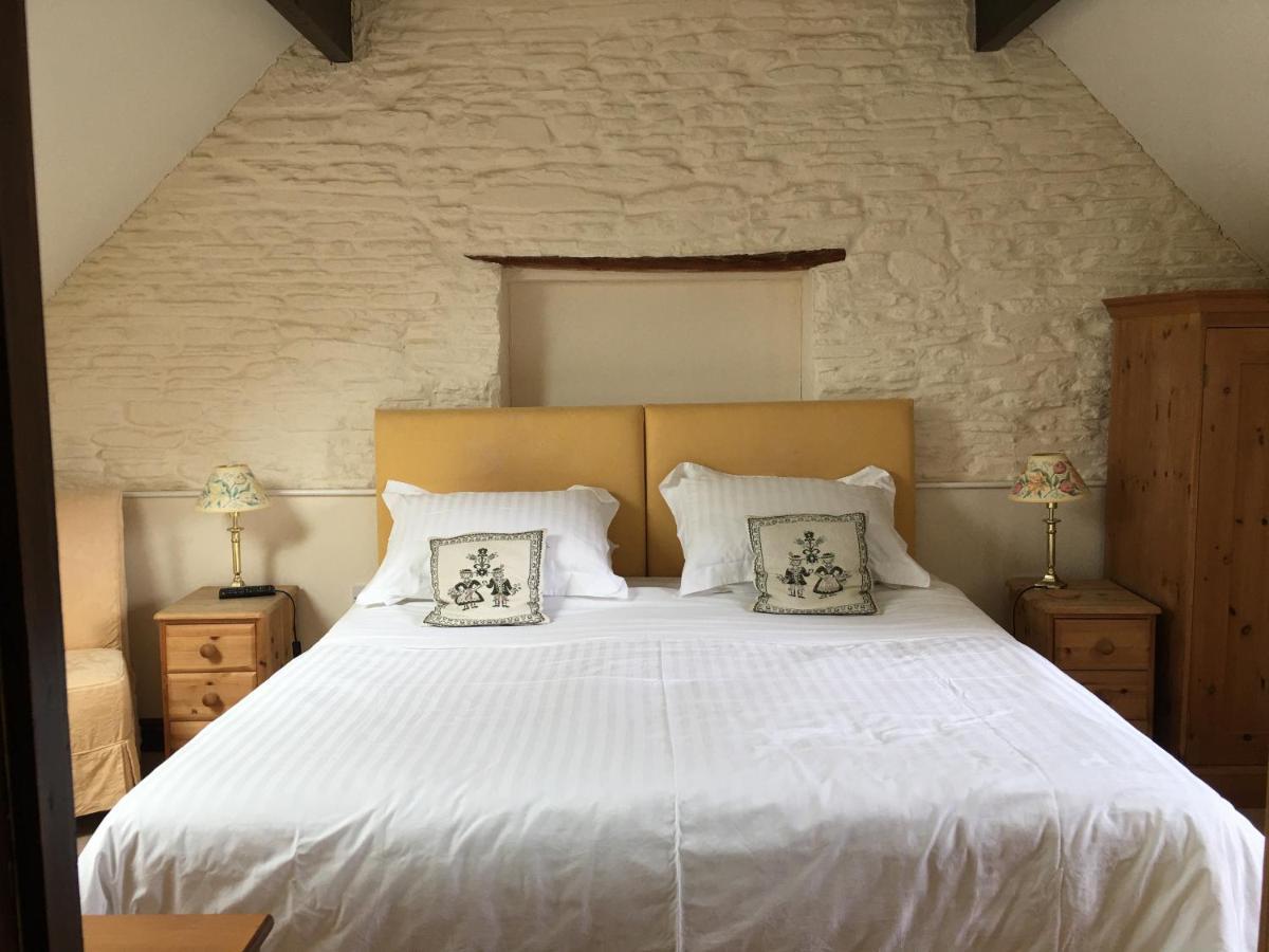 Grove Farm B&B Леминстер Экстерьер фото